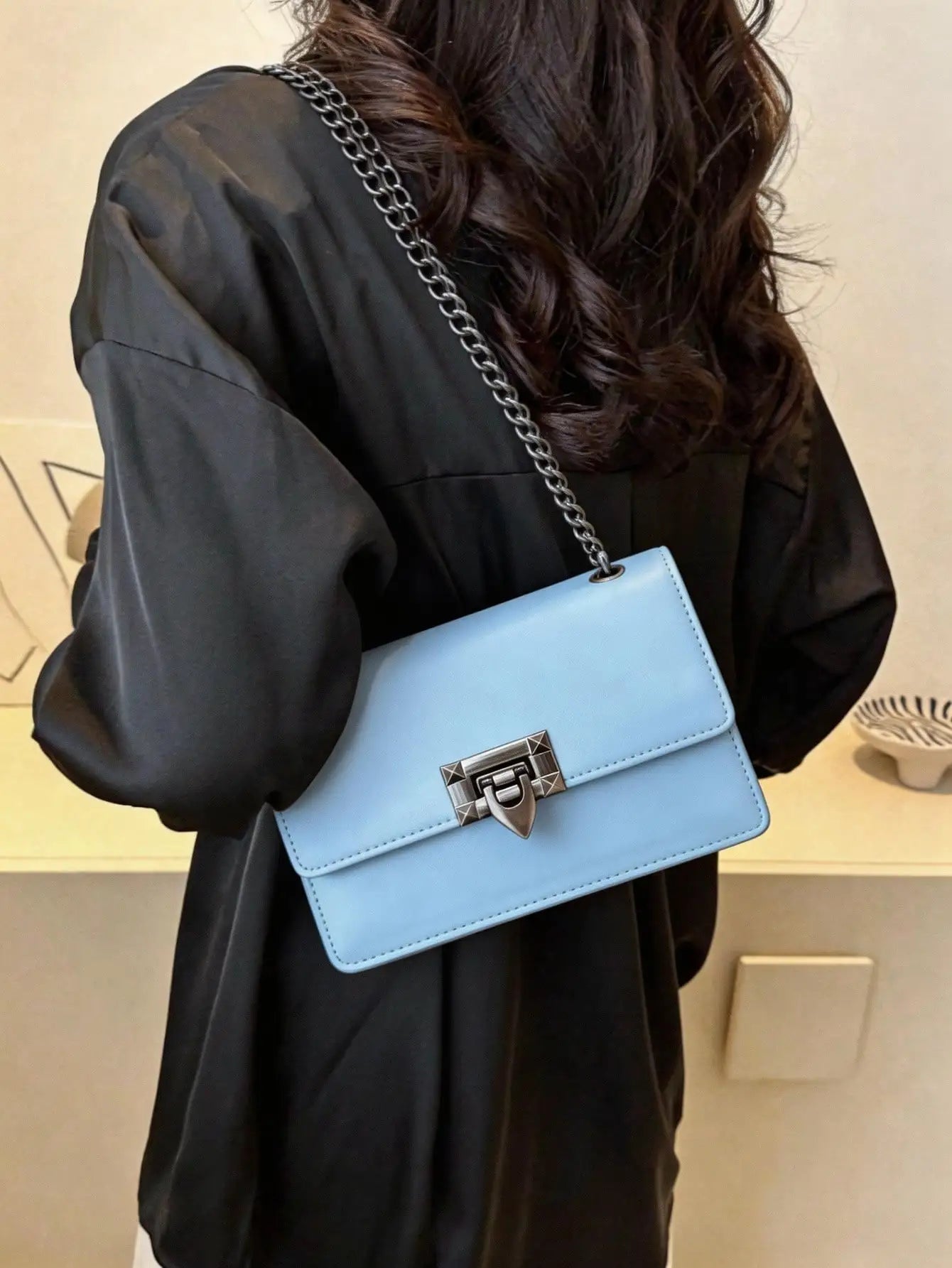 Light Luxury Bag Women's 2026 New Fashion High-End Small Square Bag To Go Out Versatile Shoulder Crossbody Bag